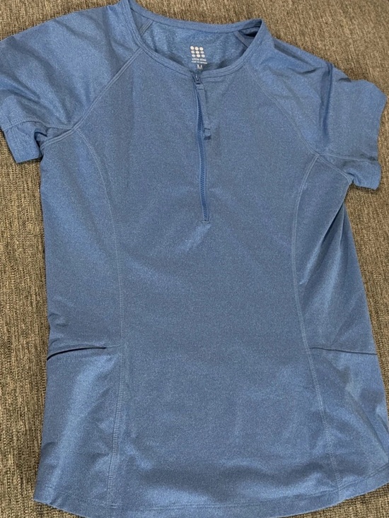 Title nine Tops - Title Nine Women's Size Medium Short Sleeve 1/4 Zip Sunbuster Sun Shirt